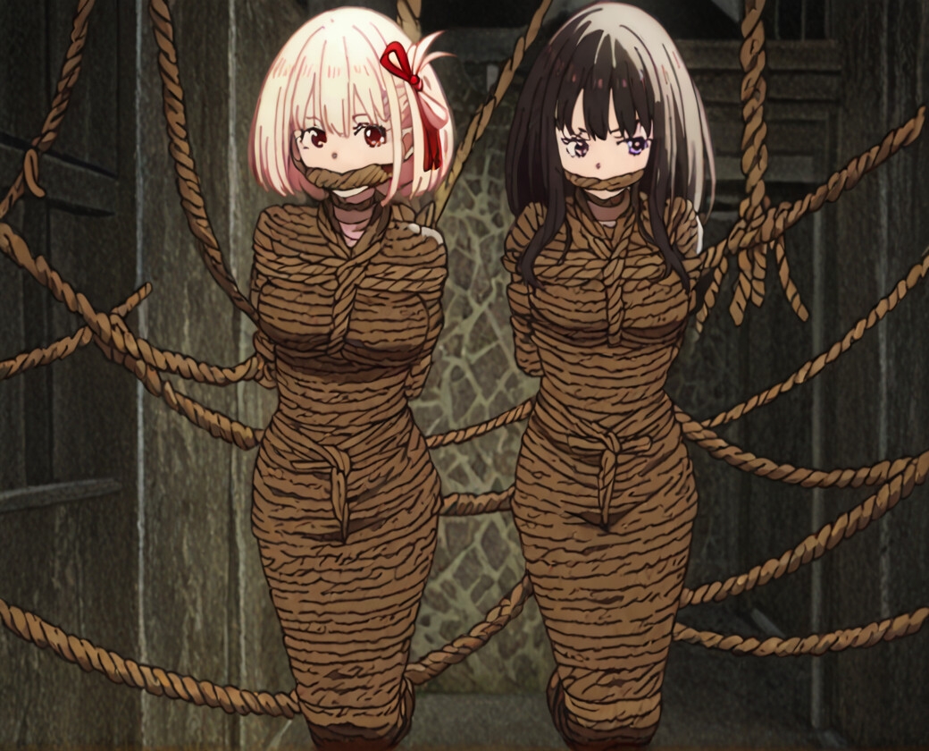 ぐるぐる巻きに緊縛されたリコリス【猿轡】